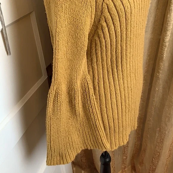 Free People Bell Sleeve Tunic Sweater - Picture 2 of 3